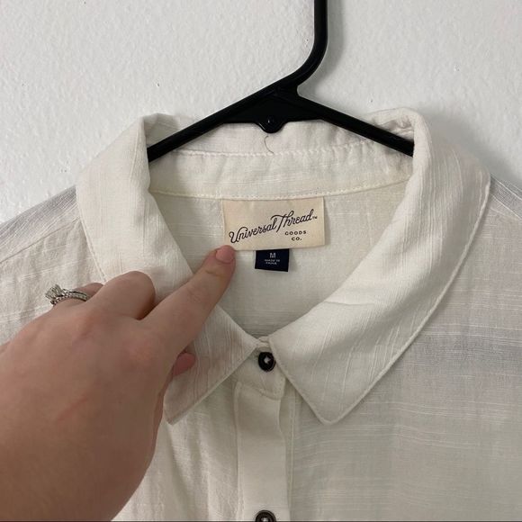 Universal Thread Flutter Sleeve White Linen Top - Picture 3 of 4